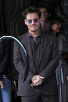 los angeles, 24 giugno - johnny depp alla star di jerry bruckheimer sulla hollywood walk of fame al teatro el capitan il 24 giugno 2013 a los angeles, ca foto