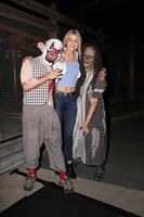 los angeles, 3 ottobre - gigi hadid alla knott s scary farm celebrity vip apertura alla knott s berry farm il 3 ottobre 2014 a buena park, ca foto