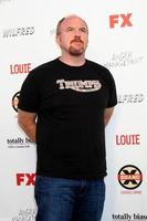 los angeles, 12 giugno - louis ck alla festa delle commedie estive fx at the lure il 12 giugno 2012 a los angeles, ca foto