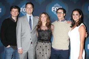 los angeles, 17 gennaio - mike schur, dan goor, chelsea peretti, andy samburg, melissa fumero al fox tca inverno 2015 al langham huntington hotel il 17 gennaio 2015 a pasadena, ca foto