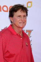 Los Angeles, 7 maggio - Bruce Jenner arriva al 5° Annual George Lopez Celebrity Golf Classic al Lakeside Golf Club il 7 maggio 2012 nel lago di Toluca, ca foto