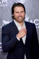 las vegas, 6 aprile - joshua morrow all'accademia dei premi di musica country 2014, arrivi al mgm grand garden arena il 6 aprile 2014 a las vegas, nv foto