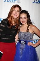 los angeles, 19 maggio - dana delany, mary mouser arriva al jdrf s 9° gala annuale al Century Plaza Hotel il 19 maggio 2012 nella città del secolo, ca foto