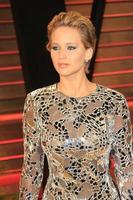 los angeles, 2 marzo - jennifer lawrence al 2014 vanity fair oscar party al viale del tramonto il 2 marzo 2014 a west hollywood, ca foto