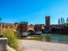 hdr ponte di castelvecchio aka ponte scaligero a verona foto