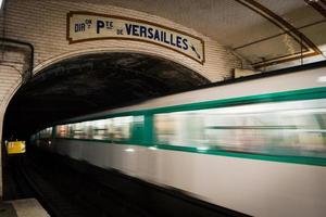Parigi sotterranea, a PTE. de versailles stop foto