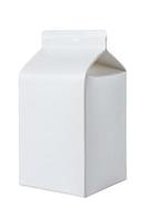 scatola del latte per mezzo litro su bianco foto