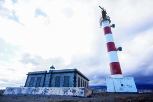 faro rosso e bianco foto