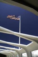 bandiera americana al memoriale del Pearl Harbor