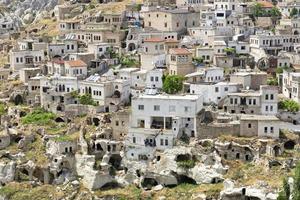 insediamenti rupestri della Cappadocia. edifici antichi città sotterranea. abitazioni nella roccia del tacchino. foto