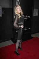 Los angeles, 10 marzo - Courtney Love at the Everything is copy la premiere al tcl Chinese 6 teatri il 10 marzo 2016 a los angeles, ca foto