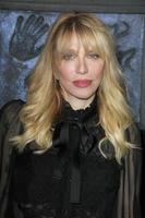 Los angeles, 10 marzo - Courtney Love at the Everything is copy la premiere al tcl Chinese 6 teatri il 10 marzo 2016 a los angeles, ca foto