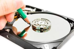scrivere dati su hard disk