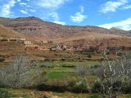 villaggi beduini nelle montagne dell'Atlante in Marocco foto