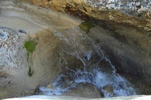 paesaggio roccioso dopo la pioggia foto