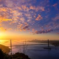 golden gate bridge alba di San Francisco California foto