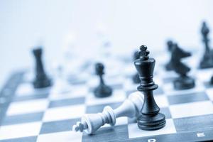 figura di scacchi, strategia del concetto di business, leadership, squadra e successo foto