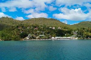 la famosa baia di Marigot a Santa Lucia foto