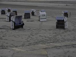 presso la spiaggia di Spiekeroog nel Mare del Nord foto