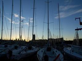 la città di barcellona in spagna foto