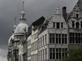 la città di anversa in belgio foto