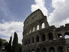 la città di roma in italia foto