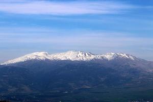 il monte hermon si trova al confine tra Israele, Siria e Libano foto