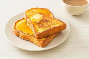 french toast con burro e miele foto