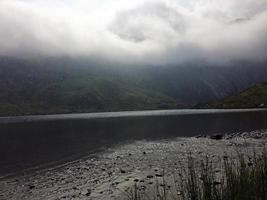 una vista della campagna del Galles a Snowdonia vicino al lago ogwen foto