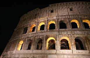 Colosseo a Roma, Italia foto