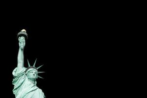 statua della libertà - stati uniti. il famoso punto di riferimento con copia spazio sullo sfondo. foto
