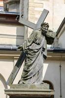 statua di gesù nella cattedrale armena di lviv, ucraina foto