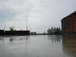 vista sullo sfondo della sessione piovosa foto