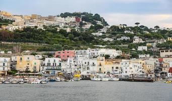 vista generale dell'isola di capri a napoli, italia foto