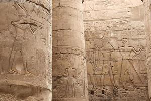 geroglifici egizi nel tempio di luxor, luxor, egitto foto