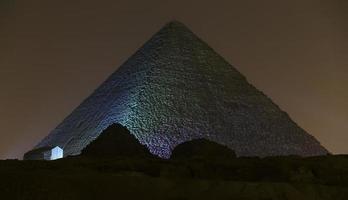 grande piramide di giza al cairo, egitto foto