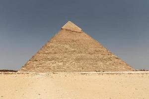 piramide di khafre nel complesso piramidale di giza, cairo, egitto foto