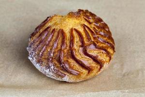 torta alla crema con ripieno di cagliata dolce foto