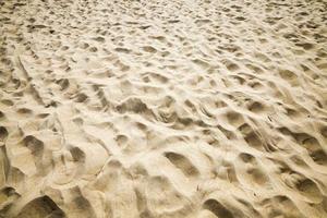 struttura ondulata irregolare della sabbia foto