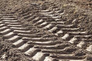 tracce del trattore, primo piano foto