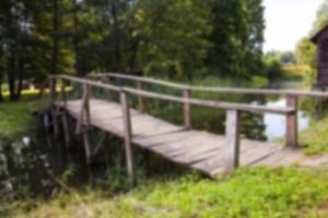 vecchio ponte di legno foto