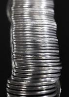 monete rotonde in metallo di colore argento foto