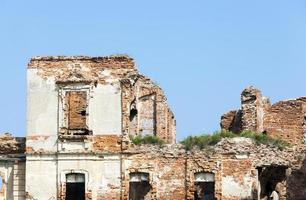 rovine del palazzo ruzhany foto