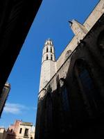 dettagli dell'edificio religioso, chiesa di santa maria del mar nel quartiere nato di barcellona. foto