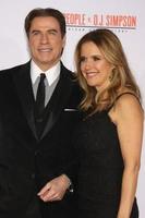 Los Angeles, 27 gennaio - john travolta, kelly preston alla storia del crimine americano, il popolo voj simpson premiere al teatro del villaggio il 27 gennaio 2016 a westwood, ca foto