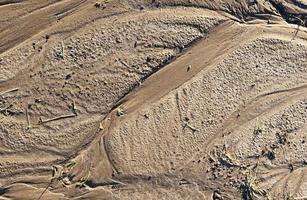 tracce d'acqua a terra foto