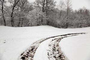 la strada d'inverno foto