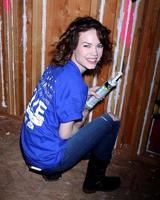 Los Angeles, 8 marzo - Rebecca Herbst al 5° ospedale generale annuale dell'habitat per l'umanità Fan build day in luogo privato l'8 marzo 2014 a Lynwood, ca foto