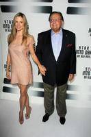 los angeles, 10 settembre - mira sorvino, paul sorvino allo star trek into dark blu-ray e dvd release party al california science center, il 10 settembre 2013 a los angeles, ca foto