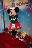 los angeles, 11 dicembre - Minnie Mouse al ricevimento del tappeto rosso disney on ice presso lo staples center l'11 dicembre 2014 a los angeles, ca foto